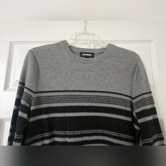 Mens Express Crew Neck Striped Sweater - Picture 3 of 6